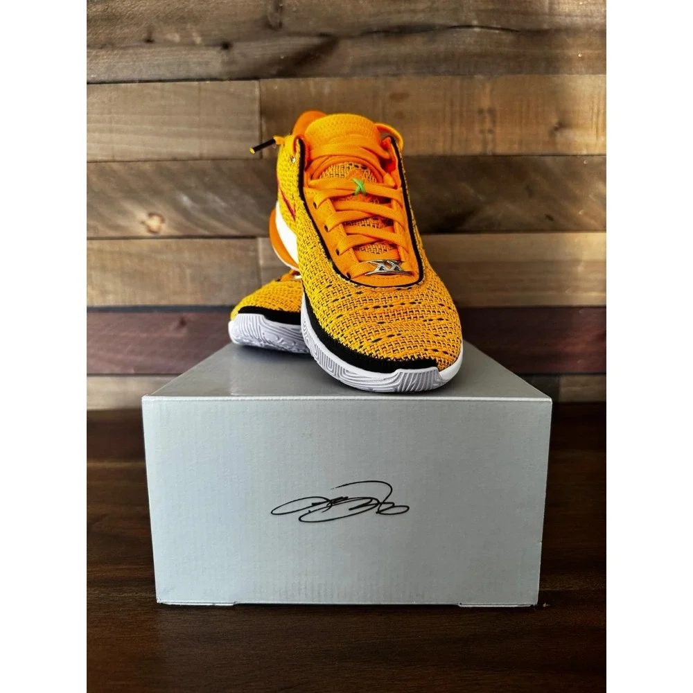Nike Women's LeBron 20 James Gang Basketball Shoes Size 7 Orange White NIB